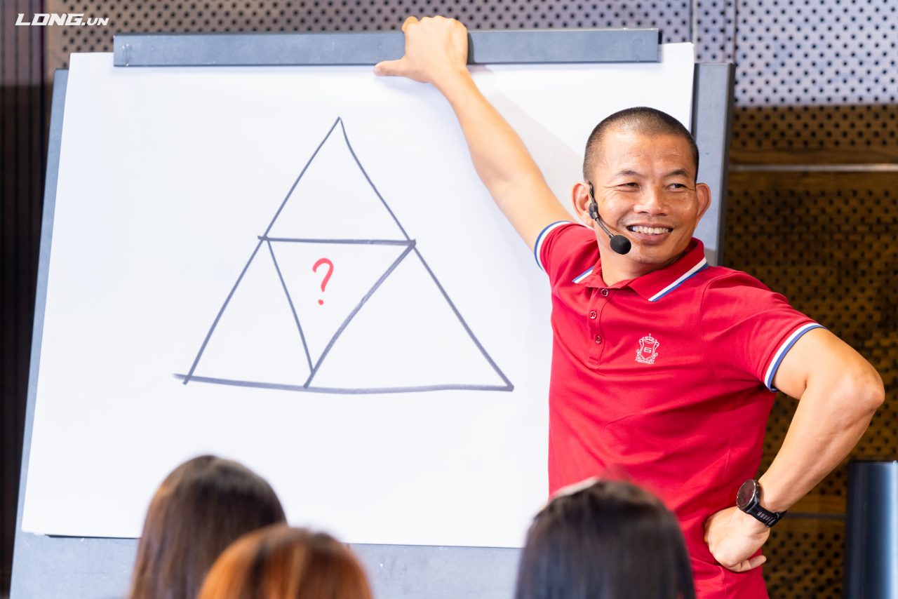 Phạm Thành Long: Dạy con không ngừng học tập để trở thành phiên bản tốt nhất của chính mình