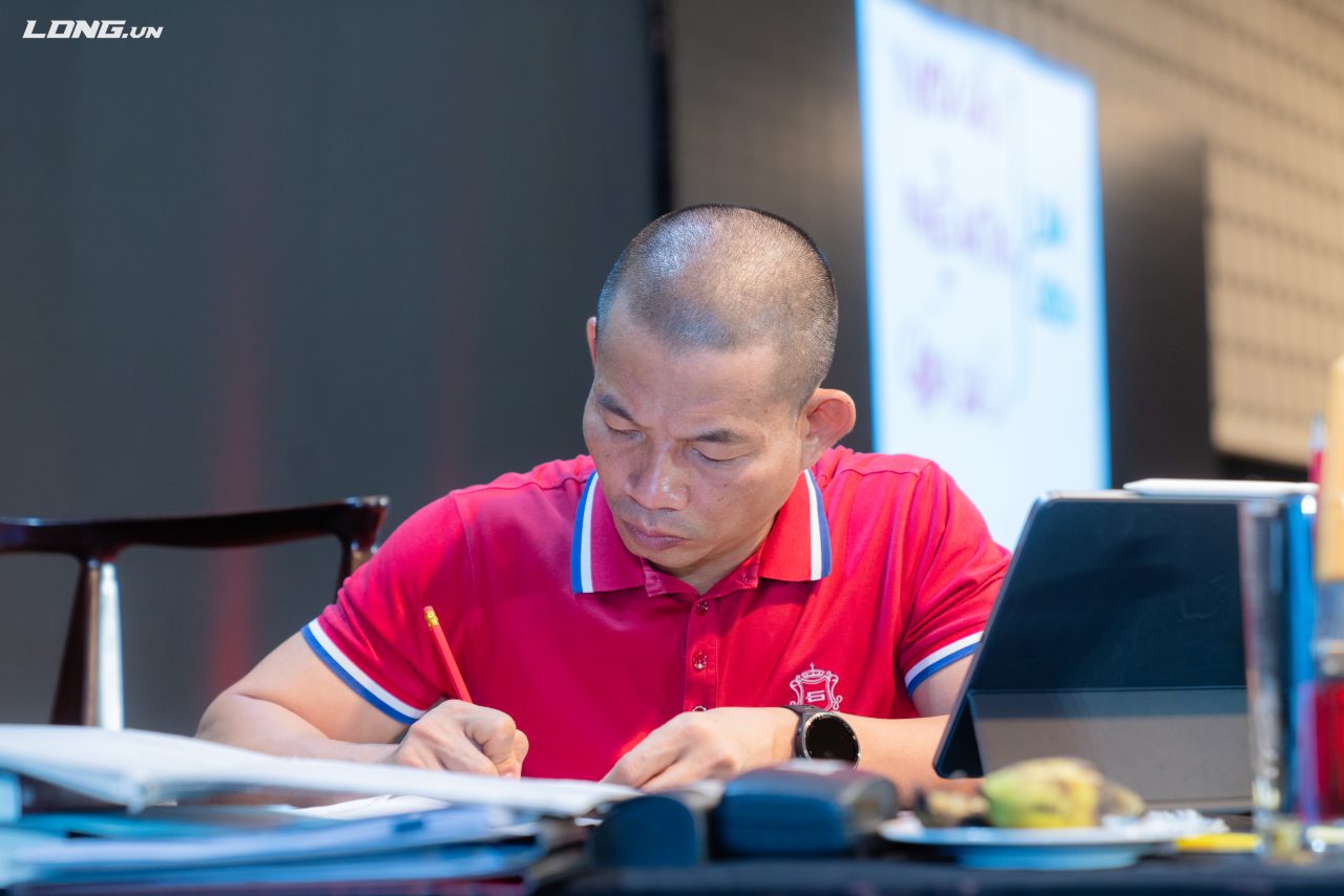 Phạm Thành Long: Dạy con không ngừng học tập để trở thành phiên bản tốt nhất của chính mình