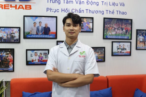 Bác sĩ Nguyễn Minh Tú - Người chăm sóc thể chất cho trẻ vị thành niên