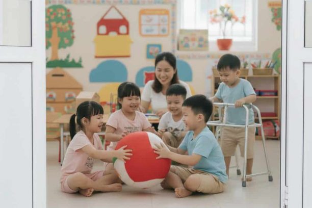 Trẻ tự kỷ có chữa khỏi được không?